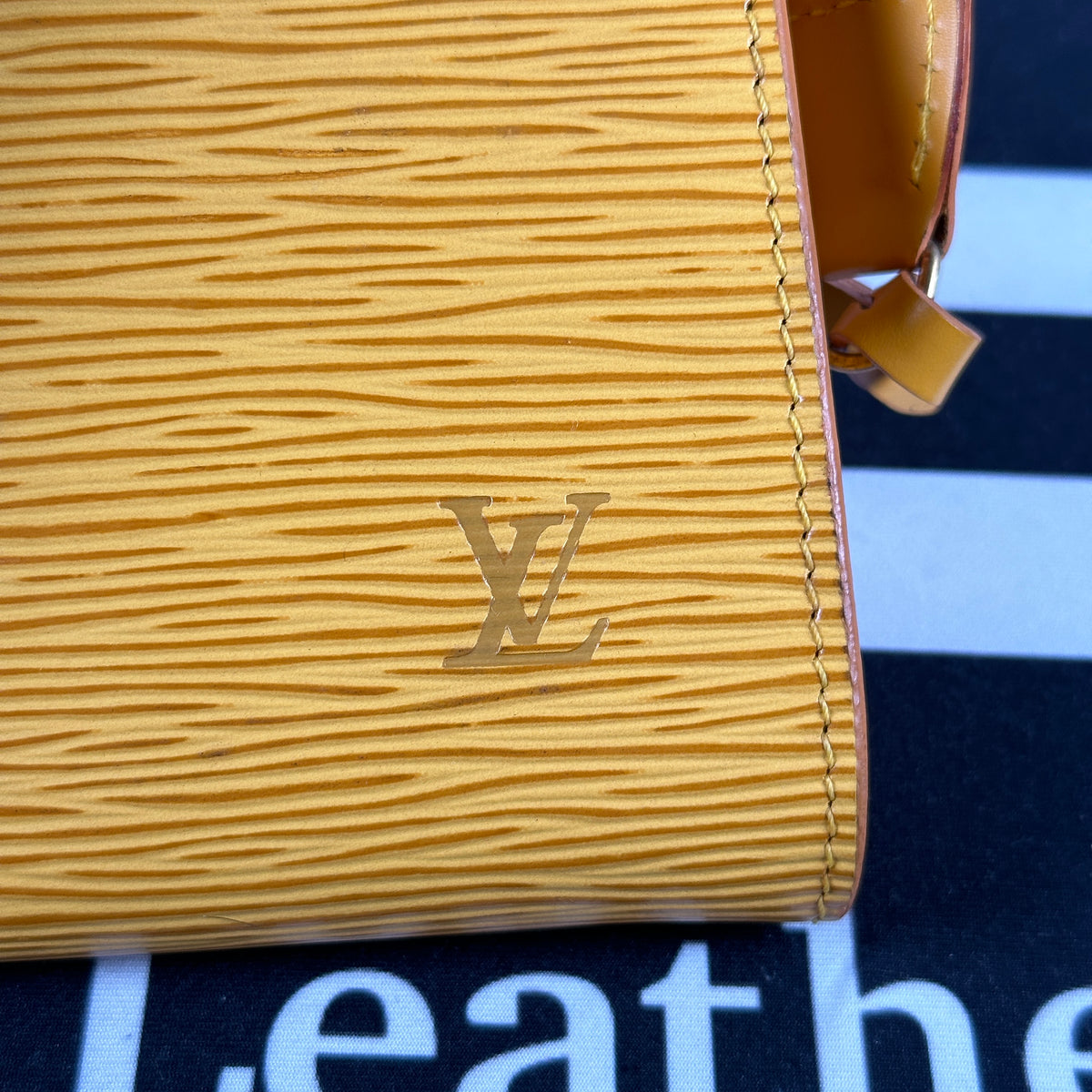 Louis Vuitton Cyan Epi Leather Pocket Organizer Louis Vuitton