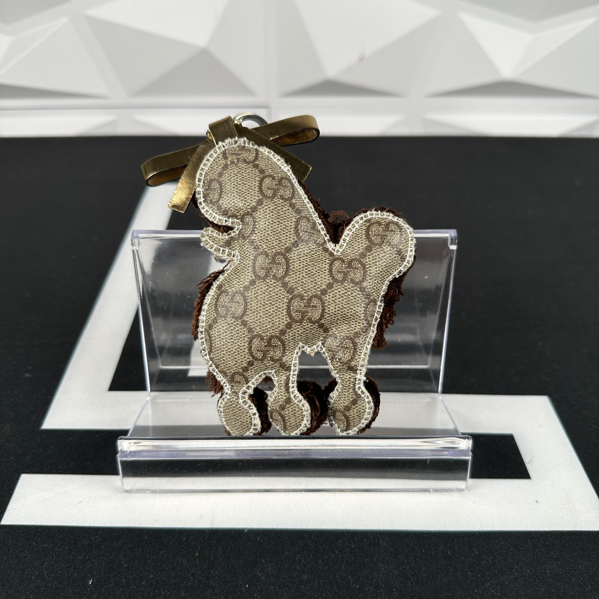 Gucci dog keychain hotsell