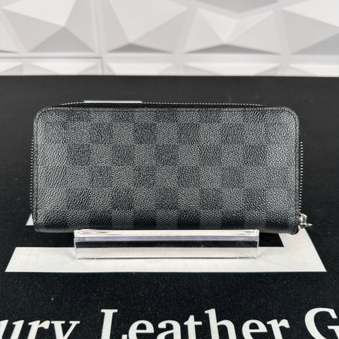 Louis Vuitton Black Murakami Agenda PM (CA0034) – Luxury Leather Guys