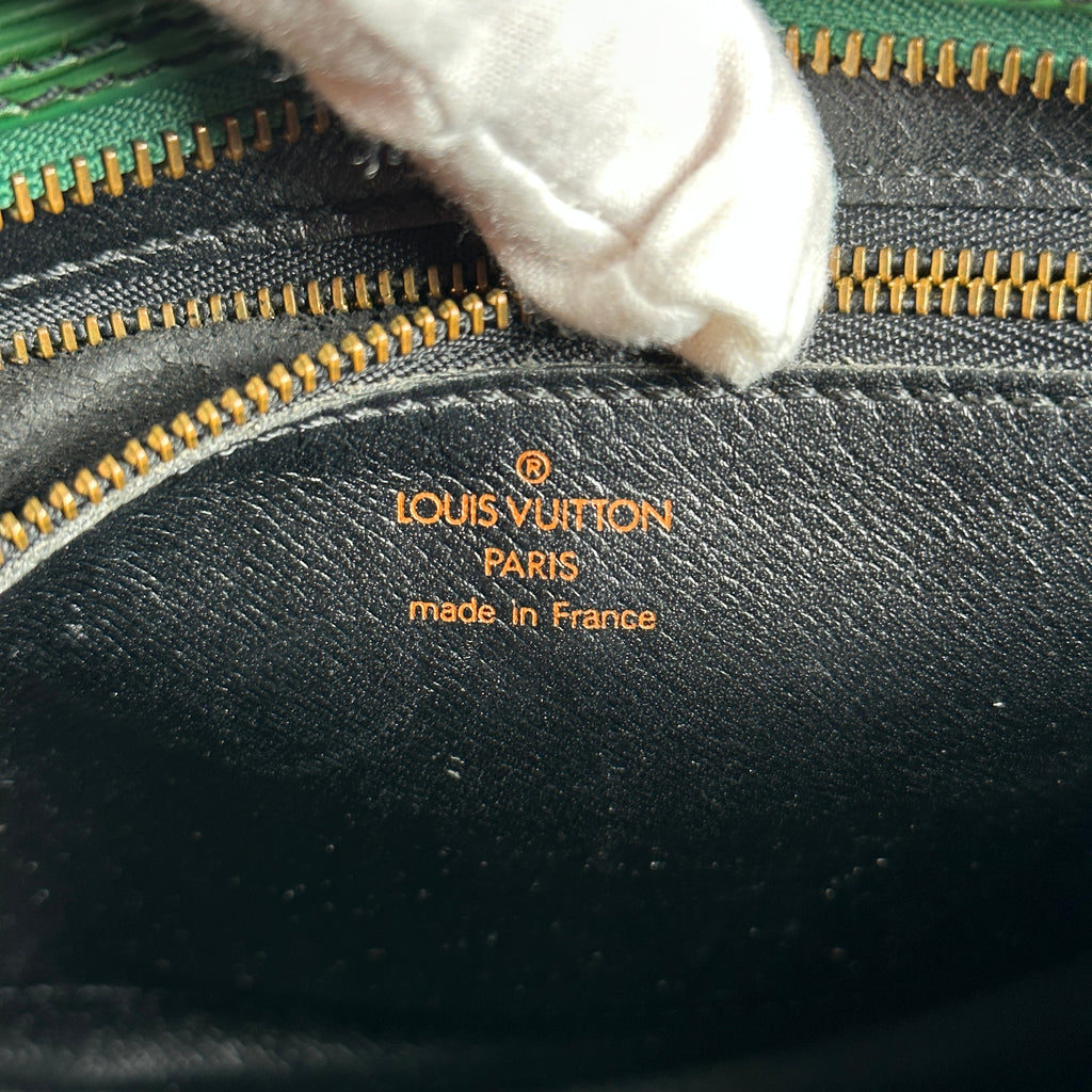 Louis Vuitton Green Epi Leather Borneo Trocadero Crossbody Bag 863118
